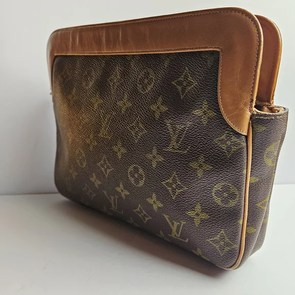 Vintage 1980s Louis Vuitton Monogram Shoulder Bag • Classic LV Brown Canvas Bag - Picture 2 of 9